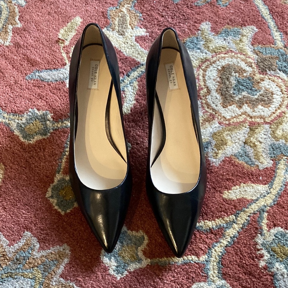 New Cole Haan leather kitten heels sz 9
